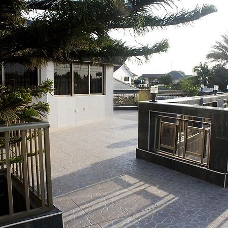 Eastgate Hotel Accra Exteriör bild