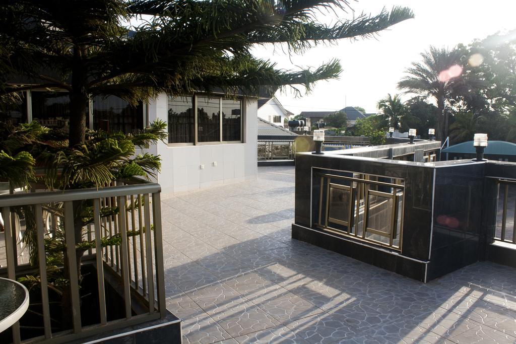 Eastgate Hotel Accra Exteriör bild