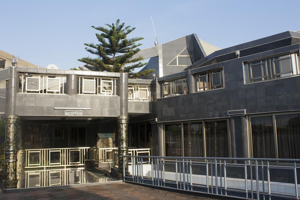 Eastgate Hotel Accra Exteriör bild